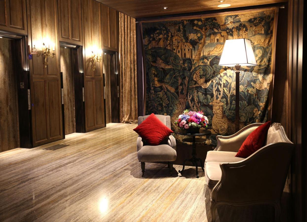Palais De Chine Hotel Taipei Esterno foto The lobby of the hotel