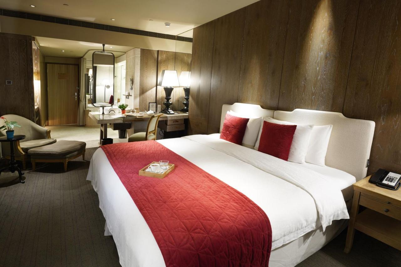 Palais De Chine Hotel Taipei Esterno foto A room at the hotel