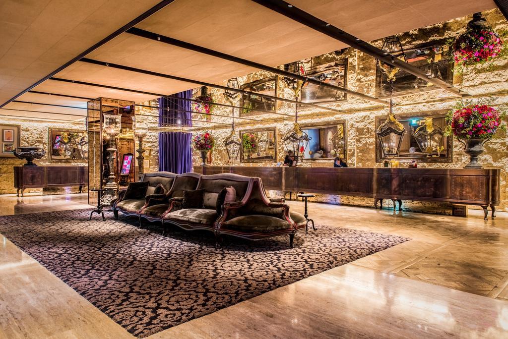 Palais De Chine Hotel Taipei Esterno foto The lobby of the hotel